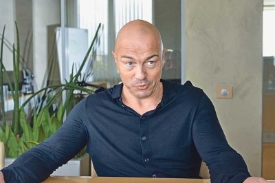 Мошенник Новиков уверял персонал &laquo;Эксмо&raquo;, что ЛГБТ-литература легальна за границей