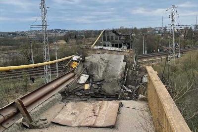 В Вязьме увеличили число ликвидирующих последствия обрушения моста